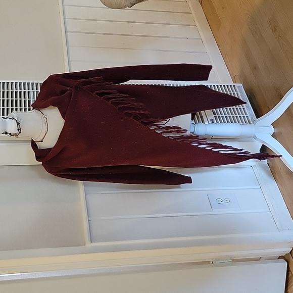 SHEIN Sweaters - Nice Flowy cardigan